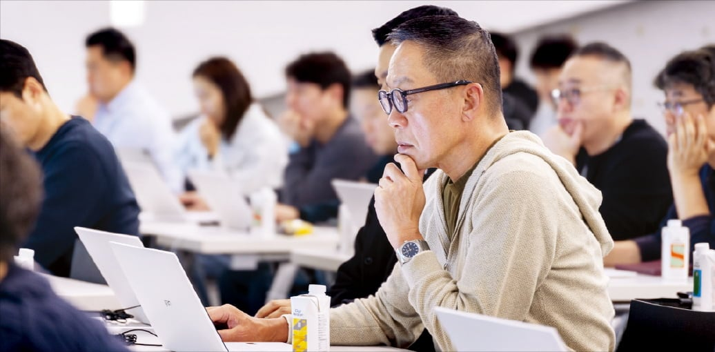 현대카드, CEO까지 바이브코딩 교육 받는다